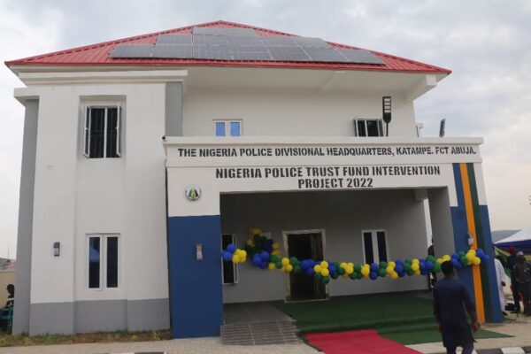 Federal Government Signs MOU To Roll Out AI-Powered Policing & Fibre network for Police Stations