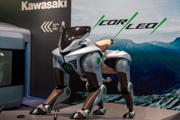 Kawasaki Launch Development of “CORLEO” a Robot Horse that Walks Like a Real Animal and runs on Hydrogen