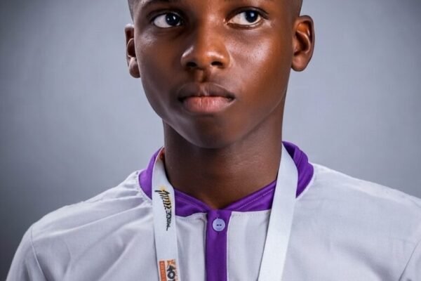 ‎STAR ⭐ 17-year-old Self Taught Nigerian Programmer Built an Artificial Intelligence Platform OkeyAI