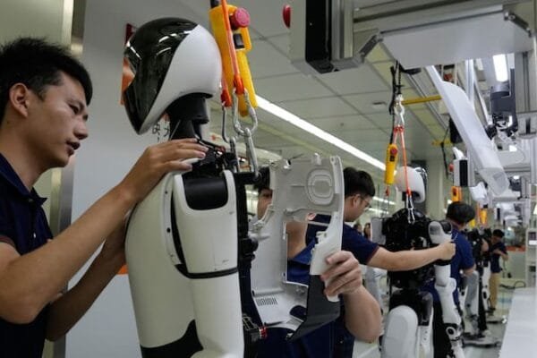 ‎Trump Announces a Complete Ban on Importation of Chinese Humanoid Robots‎