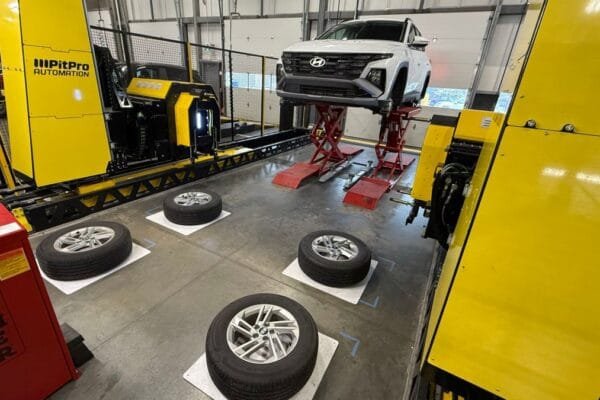 World’s First Tire-Changing Robot Goes Live in Canada