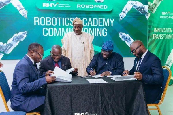 ‎FG Offers Scholarships as RHV-RoboMed Academy Aims to Train 400 Robotic Surgery Specialists in Nigeria